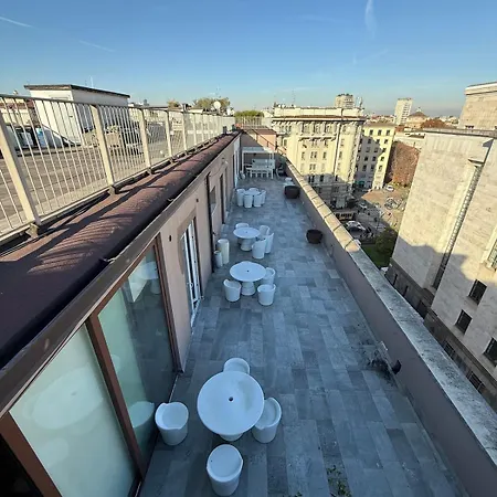 アパート Rooftop Duomo 360 ミラノ